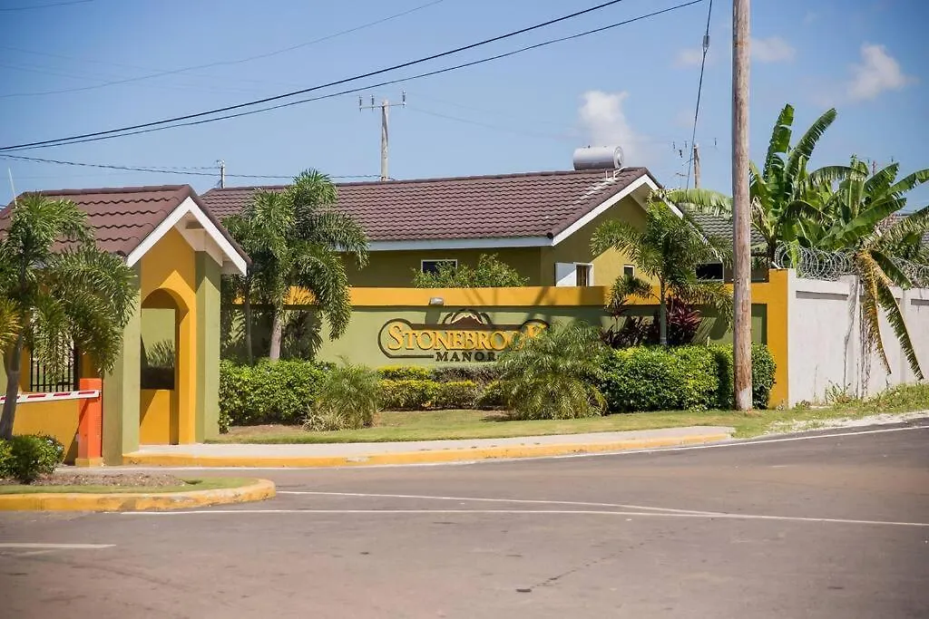 Entire Residential Home • Trelawny• Smalls Villa Florence Hall Vakantiehuis